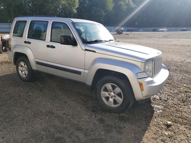 Photo 3 VIN: 1C4PJLAK7CW120683 - JEEP LIBERTY 