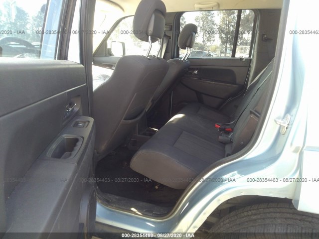 Photo 7 VIN: 1C4PJLAK7CW208049 - JEEP LIBERTY 