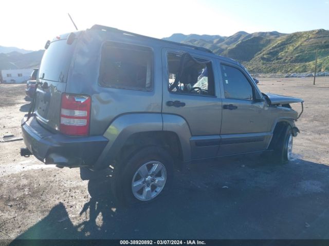 Photo 3 VIN: 1C4PJLAK8CW141641 - JEEP LIBERTY 