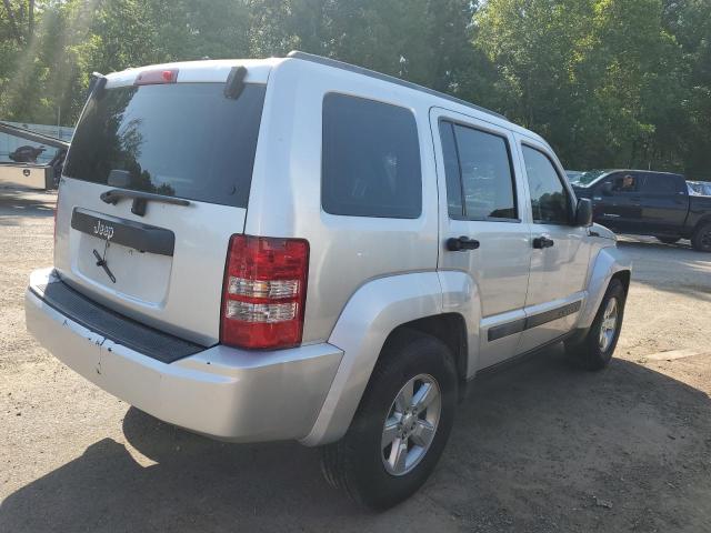 Photo 2 VIN: 1C4PJLAK8CW188488 - JEEP LIBERTY SP 