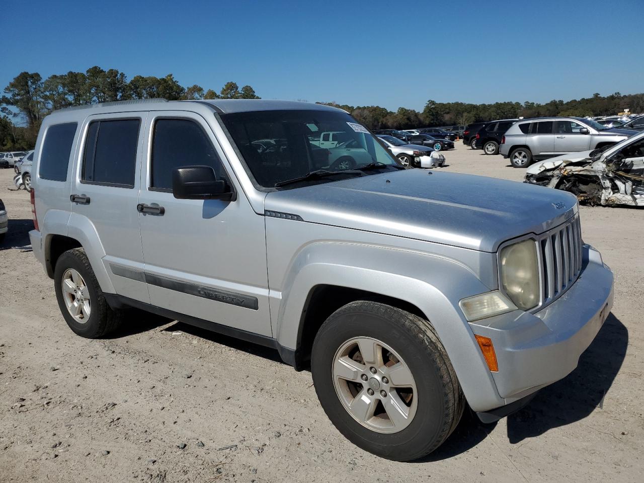 Photo 3 VIN: 1C4PJLAKXCW159350 - JEEP LIBERTY (NORTH AMERICA) 