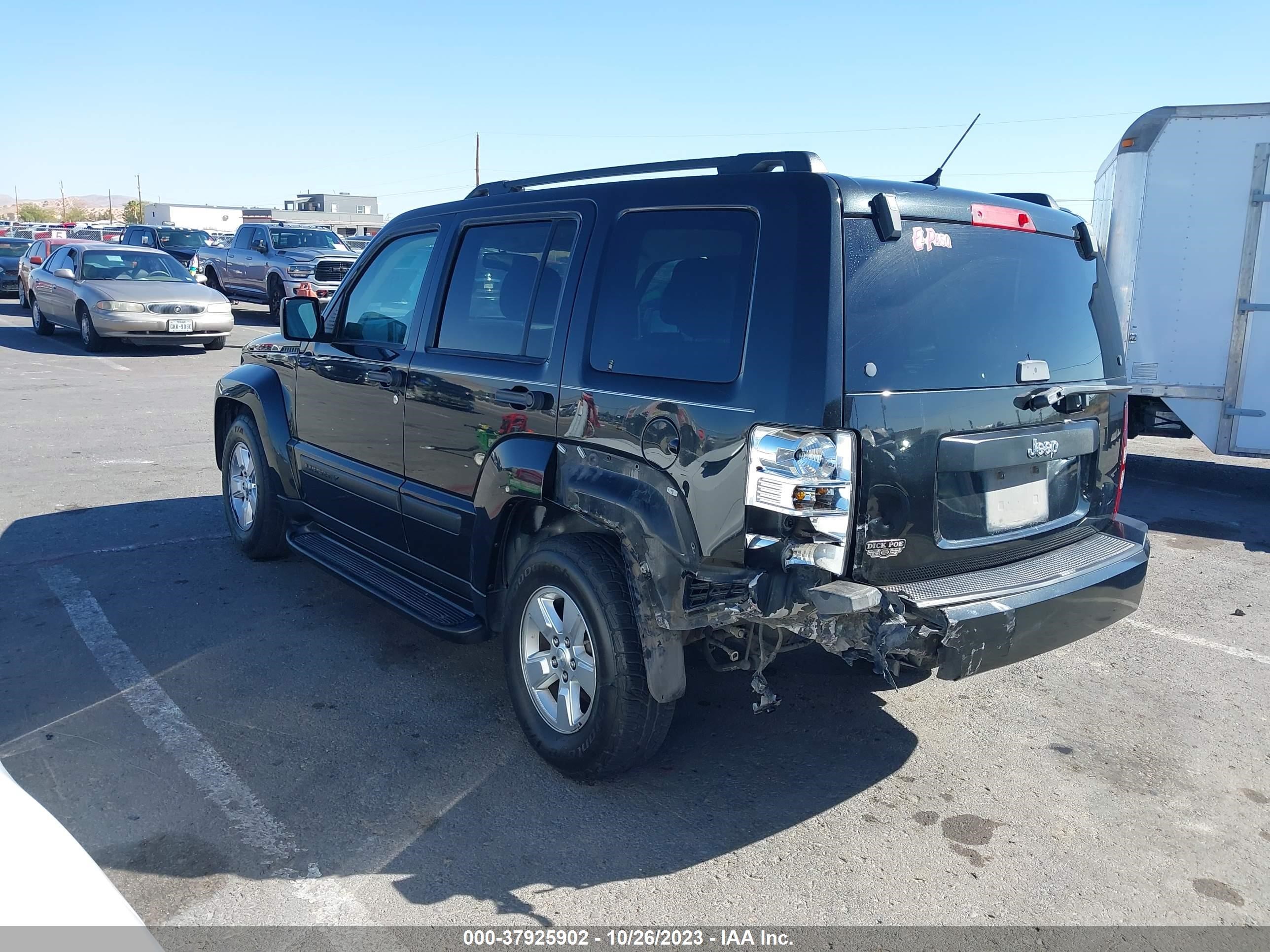 Photo 2 VIN: 1C4PJLAKXCW166721 - JEEP LIBERTY (NORTH AMERICA) 