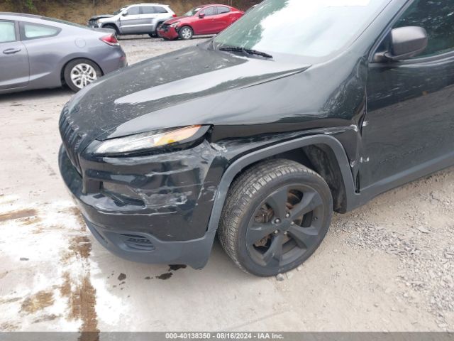 Photo 5 VIN: 1C4PJLAS3HW667196 - JEEP CHEROKEE 