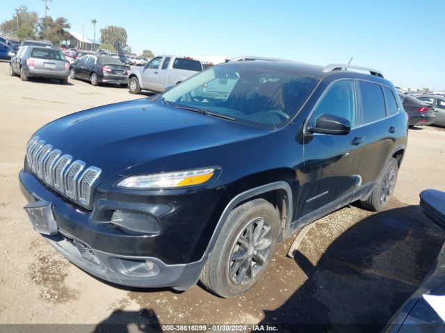 Photo 1 VIN: 1C4PJLCB0JD572805 - JEEP CHEROKEE 