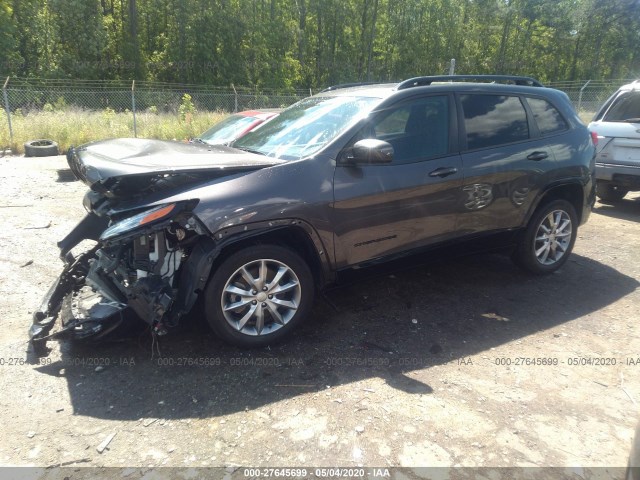 Photo 1 VIN: 1C4PJLCB0JD587742 - JEEP CHEROKEE 