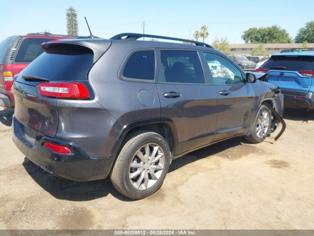 Photo 3 VIN: 1C4PJLCB0JD615345 - JEEP CHEROKEE 