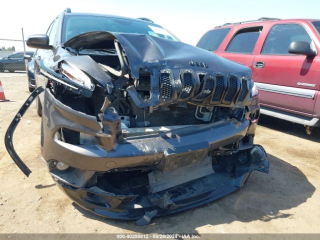 Photo 5 VIN: 1C4PJLCB0JD615345 - JEEP CHEROKEE 