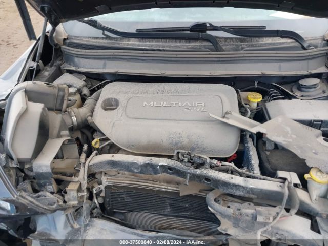 Photo 9 VIN: 1C4PJLCB1GW200645 - JEEP CHEROKEE 