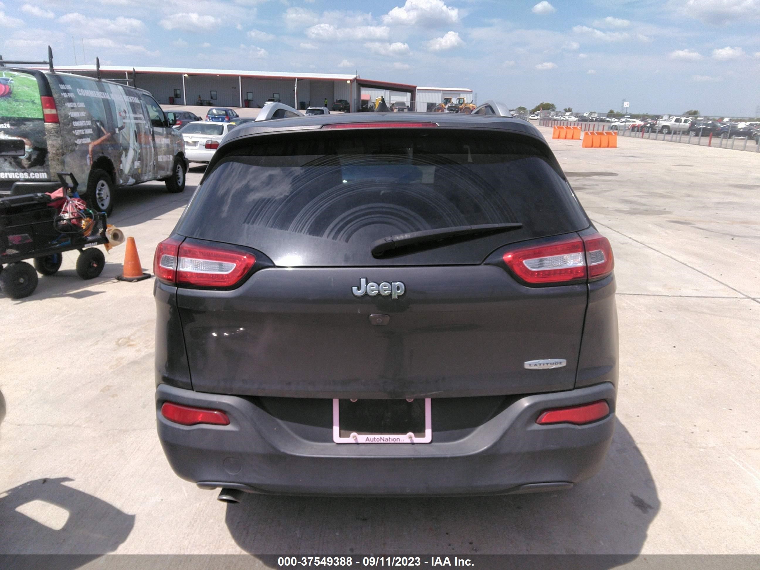 Photo 16 VIN: 1C4PJLCB1HW507749 - JEEP CHEROKEE 