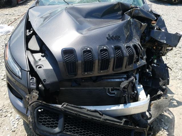 Photo 6 VIN: 1C4PJLCB1JD540610 - JEEP CHEROKEE L 