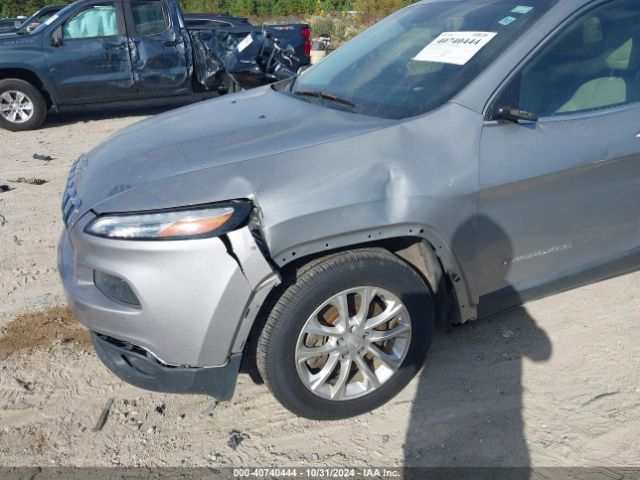 Photo 5 VIN: 1C4PJLCB2GW135871 - JEEP CHEROKEE 