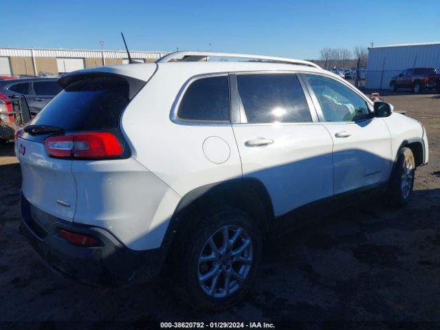 Photo 3 VIN: 1C4PJLCB2GW273877 - JEEP CHEROKEE 