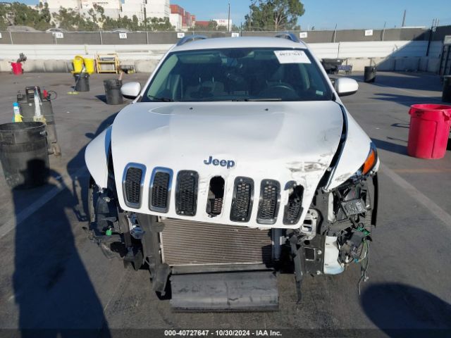 Photo 5 VIN: 1C4PJLCB2HW668191 - JEEP CHEROKEE 