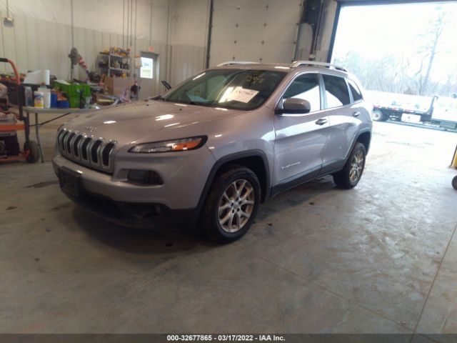 Photo 1 VIN: 1C4PJLCB2JD510659 - JEEP CHEROKEE 