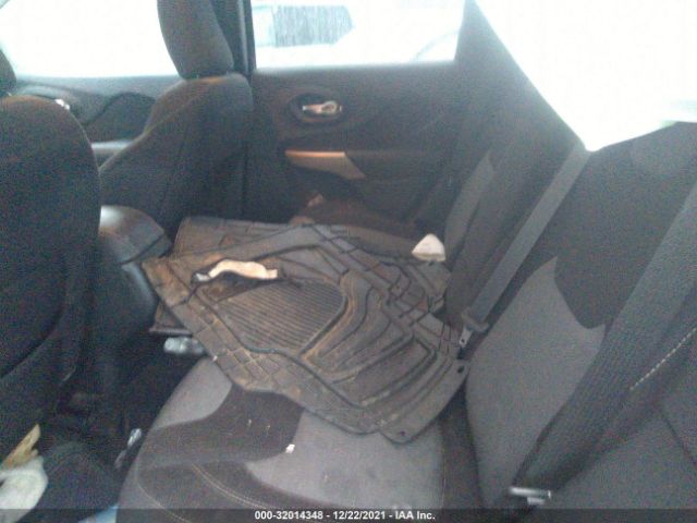 Photo 7 VIN: 1C4PJLCB2JD560915 - JEEP CHEROKEE 