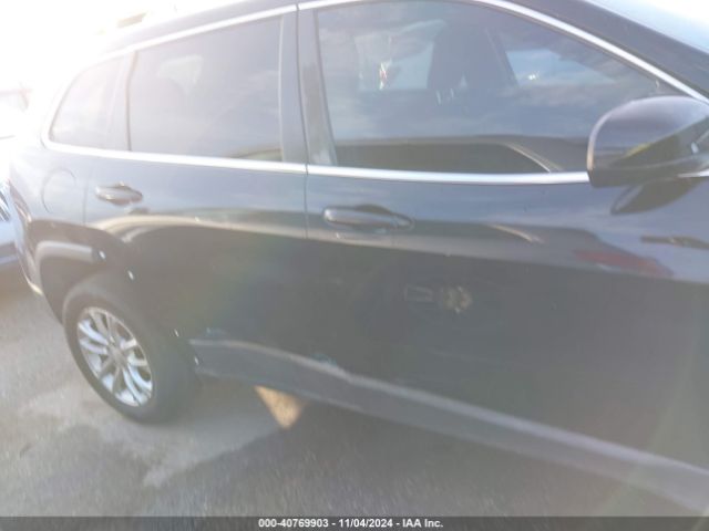 Photo 5 VIN: 1C4PJLCB2KD203655 - JEEP CHEROKEE 