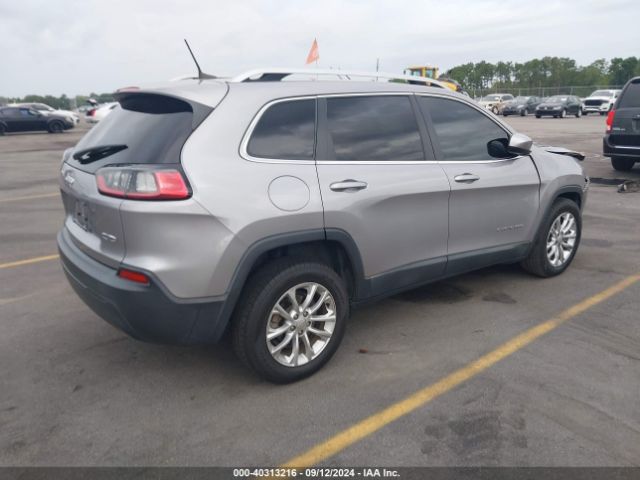 Photo 3 VIN: 1C4PJLCB2KD285130 - JEEP CHEROKEE 