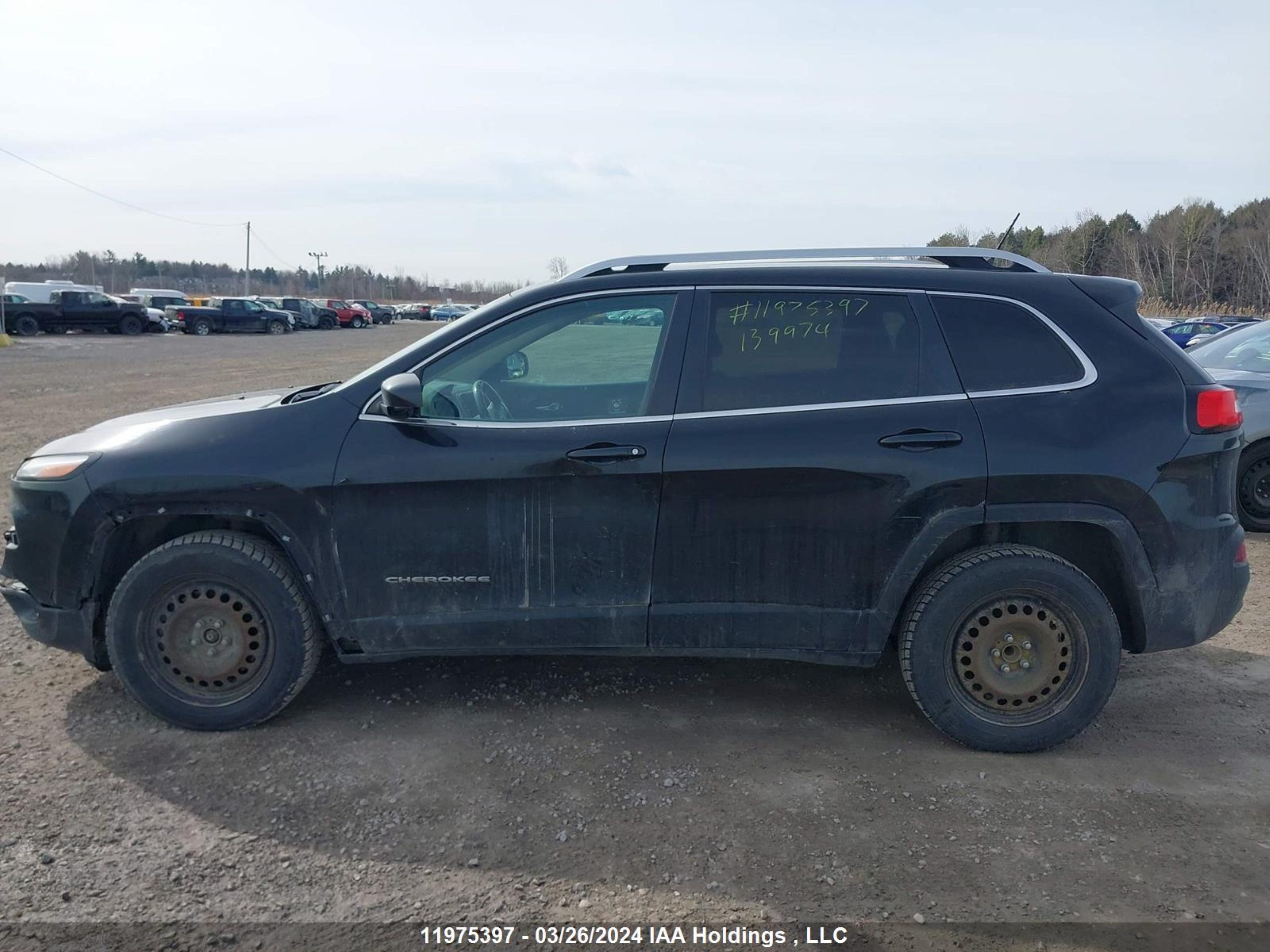 Photo 13 VIN: 1C4PJLCB3EW139974 - JEEP CHEROKEE 