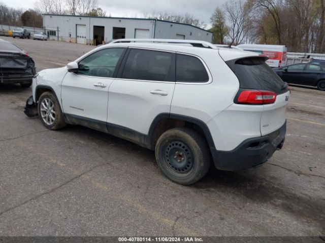 Photo 2 VIN: 1C4PJLCB3FW507748 - JEEP CHEROKEE 