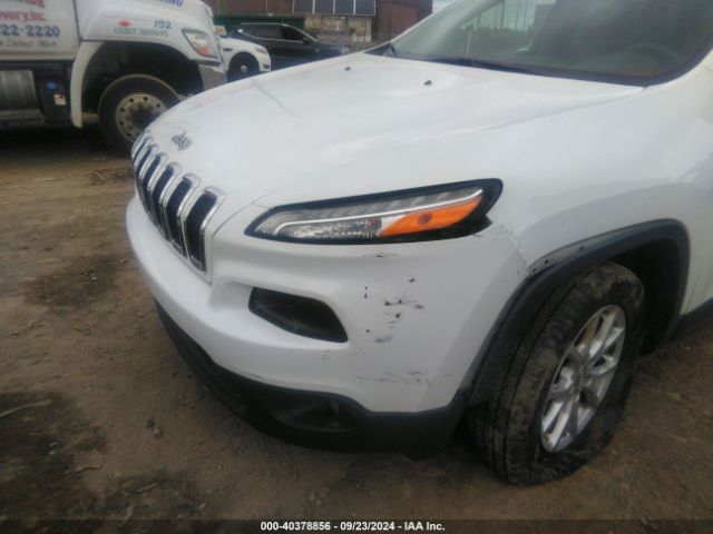 Photo 5 VIN: 1C4PJLCB3FW761217 - JEEP CHEROKEE 