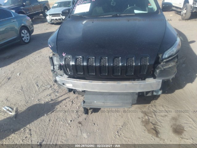 Photo 5 VIN: 1C4PJLCB3GW158852 - JEEP CHEROKEE 