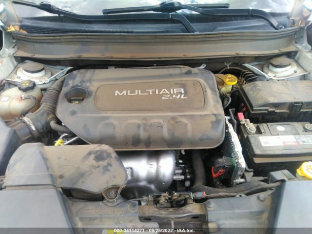 Photo 9 VIN: 1C4PJLCB3GW208214 - JEEP CHEROKEE 