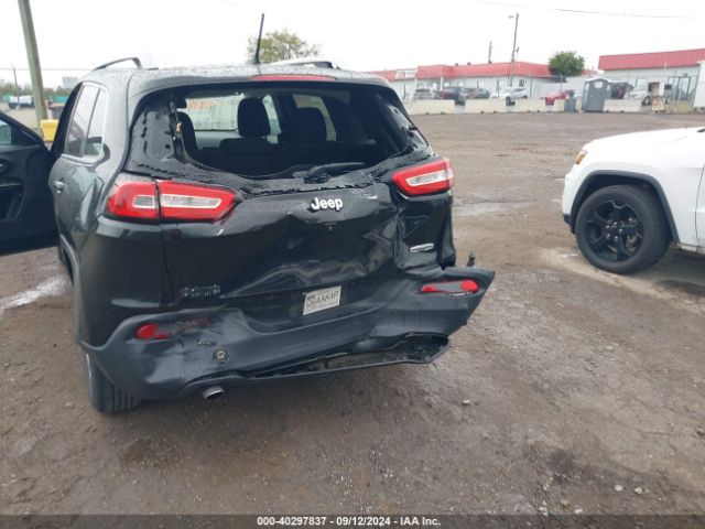 Photo 5 VIN: 1C4PJLCB3GW257994 - JEEP CHEROKEE 