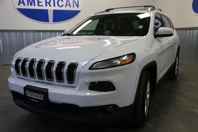 Photo 2 VIN: 1C4PJLCB3GW272396 - JEEP CHEROKEE 