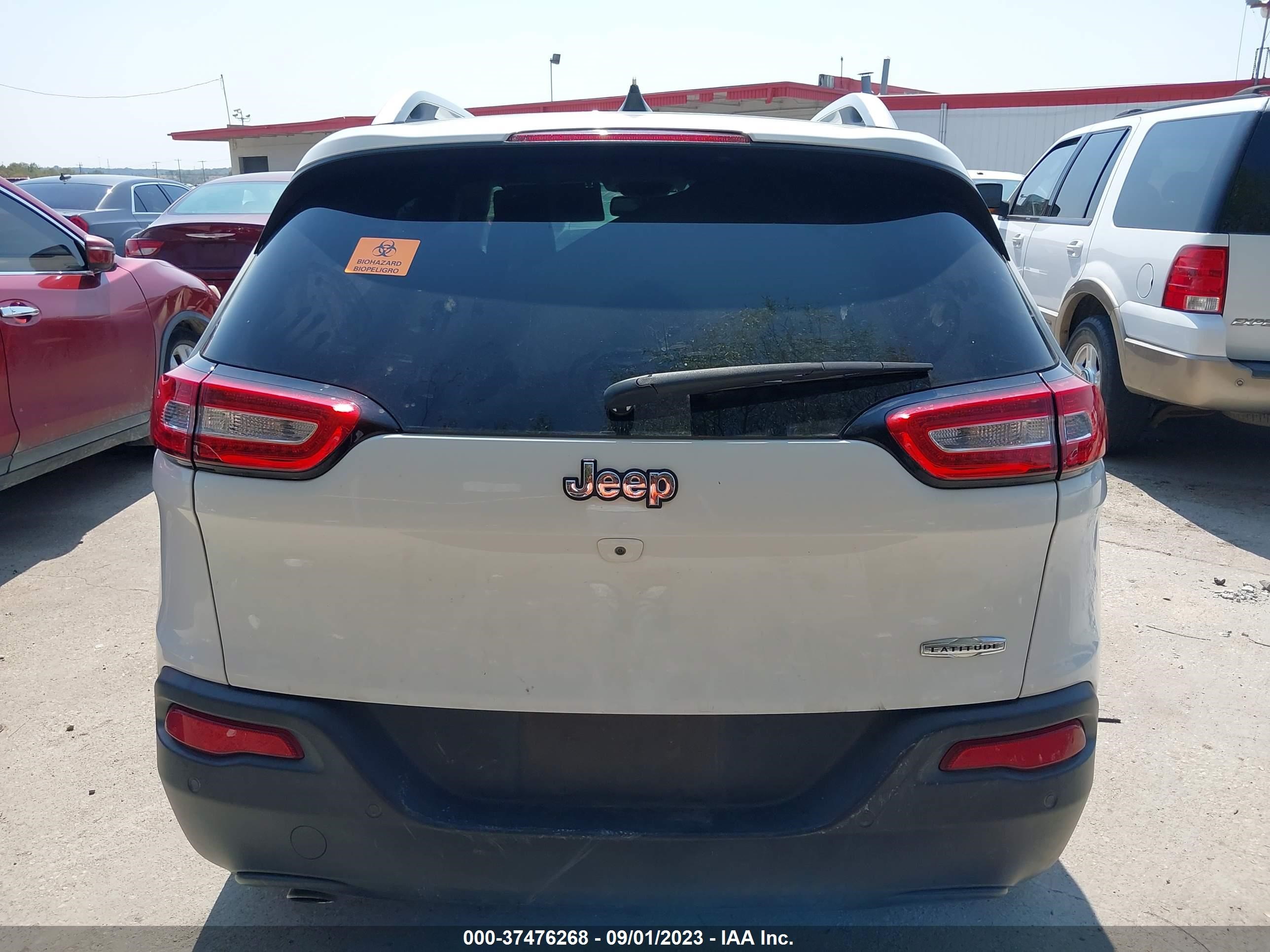 Photo 15 VIN: 1C4PJLCB3HW535147 - JEEP CHEROKEE 