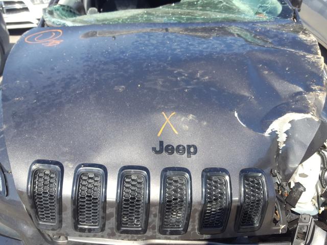 Photo 6 VIN: 1C4PJLCB3JD518138 - JEEP CHEROKEE L 