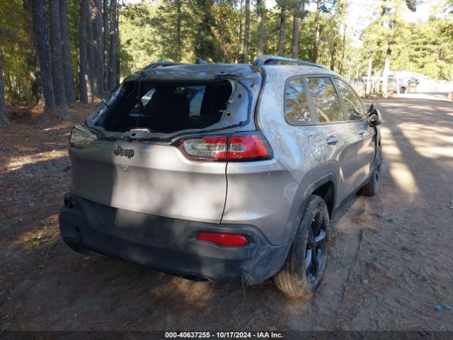 Photo 3 VIN: 1C4PJLCB3JD552516 - JEEP CHEROKEE 