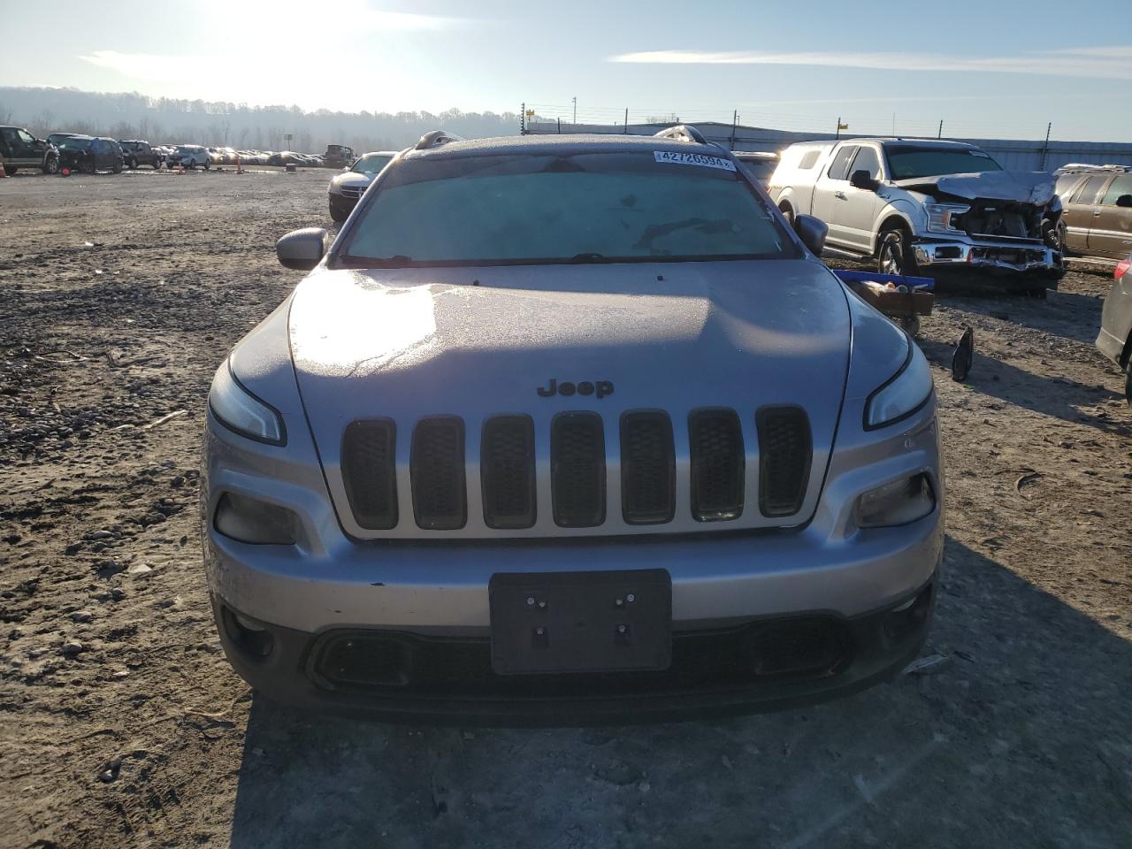 Photo 4 VIN: 1C4PJLCB3JD596760 - JEEP GRAND CHEROKEE 