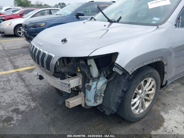 Photo 5 VIN: 1C4PJLCB3KD109946 - JEEP CHEROKEE 