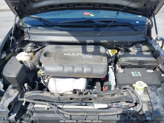 Photo 9 VIN: 1C4PJLCB4EW147906 - JEEP CHEROKEE 