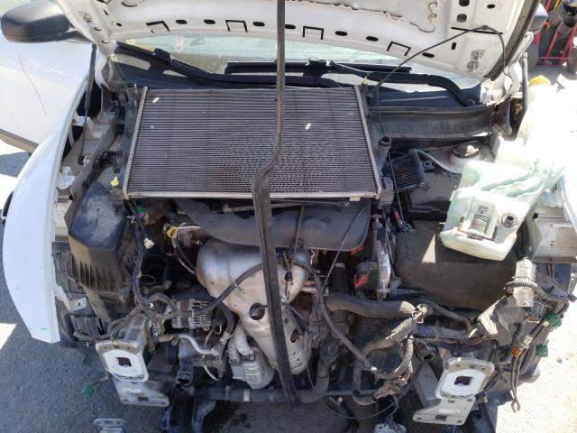 Photo 6 VIN: 1C4PJLCB4EW162941 - JEEP CHEROKEE L 