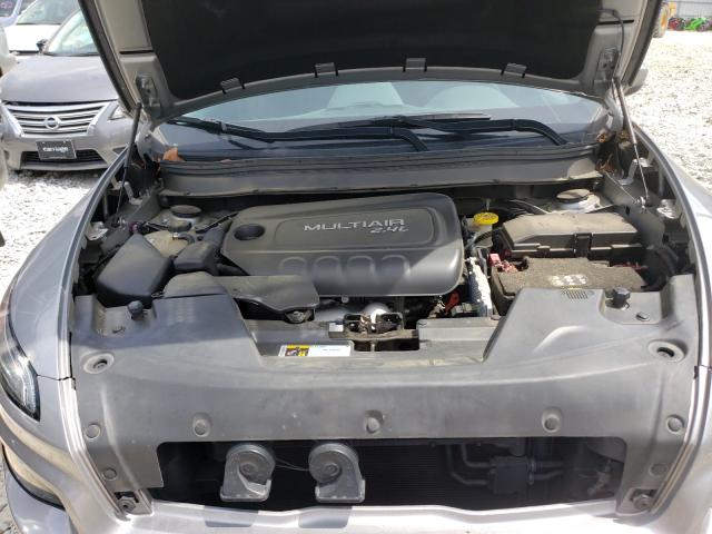 Photo 6 VIN: 1C4PJLCB4GW247989 - JEEP CHEROKEE L 