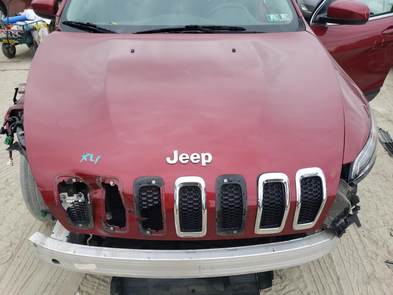 Photo 11 VIN: 1C4PJLCB4GW257681 - JEEP GRAND CHEROKEE 