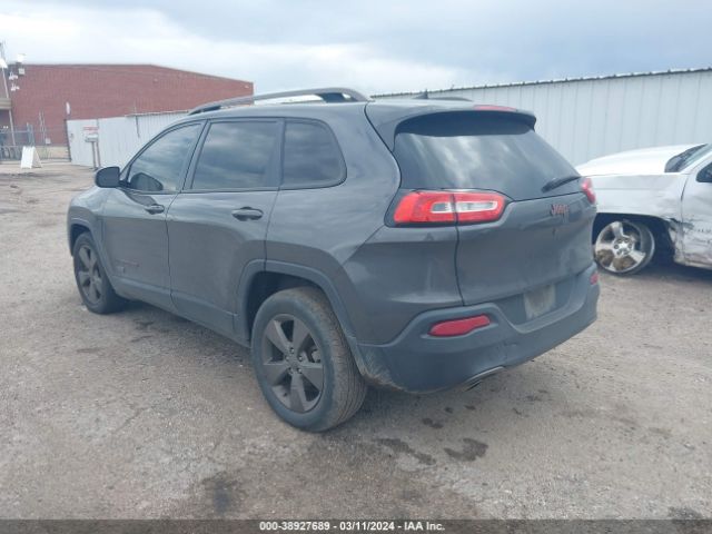 Photo 2 VIN: 1C4PJLCB4GW369123 - JEEP CHEROKEE 