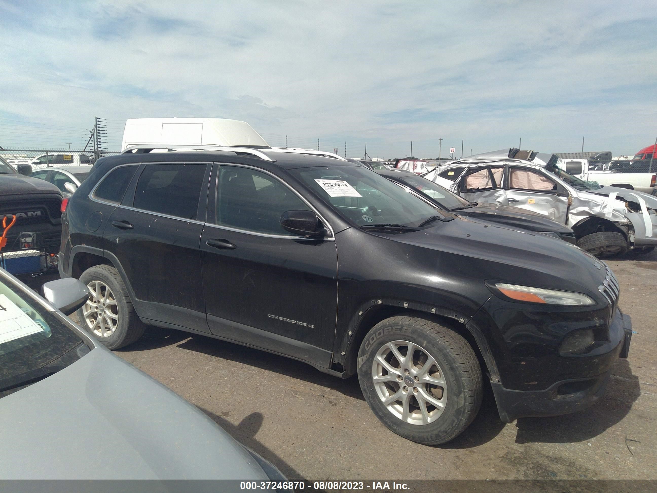 Photo 12 VIN: 1C4PJLCB5FW793375 - JEEP CHEROKEE 