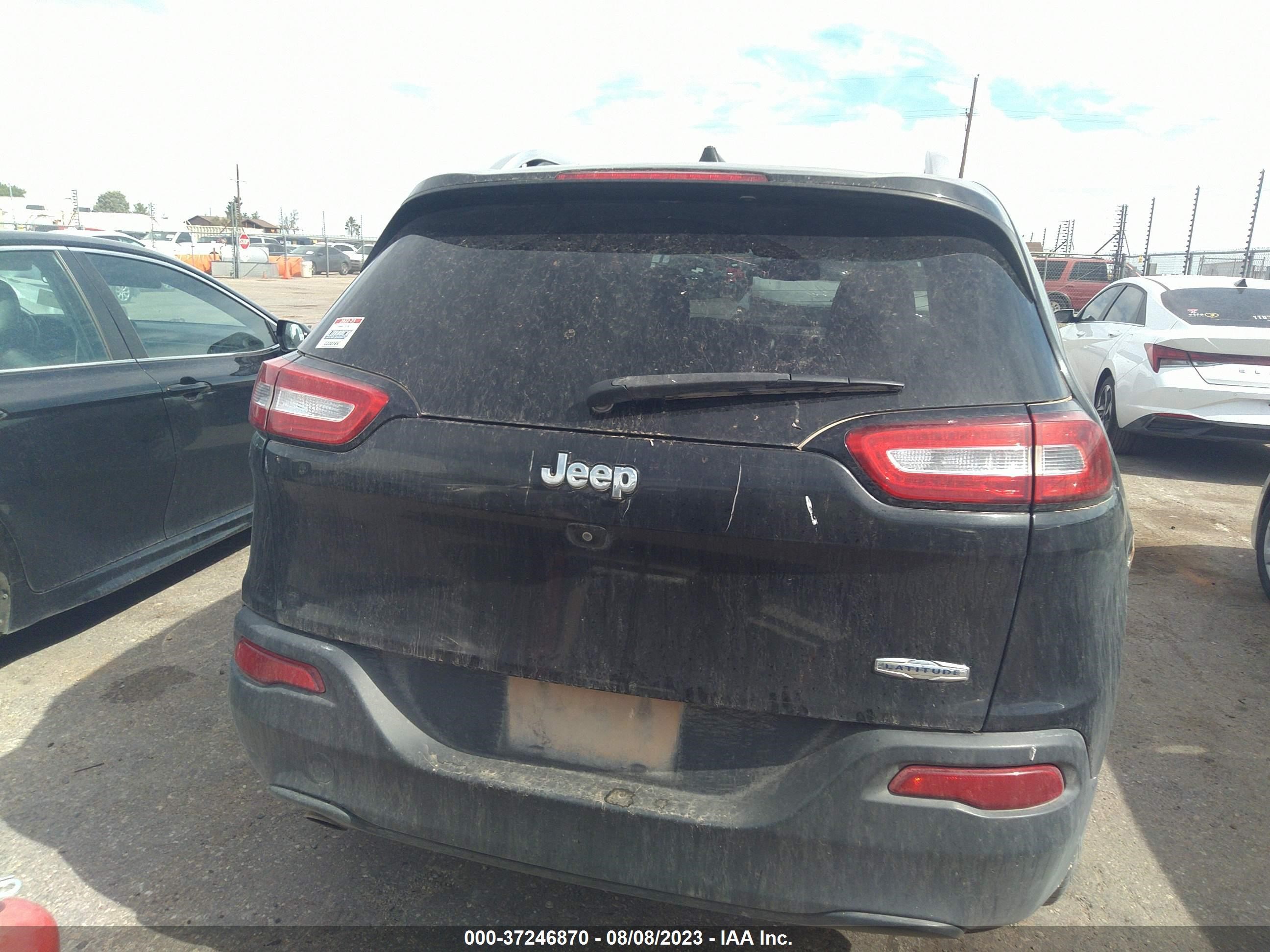 Photo 15 VIN: 1C4PJLCB5FW793375 - JEEP CHEROKEE 