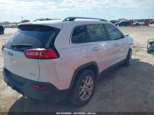 Photo 3 VIN: 1C4PJLCB5GW138165 - JEEP CHEROKEE 