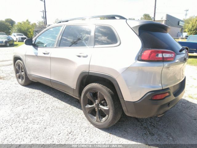 Photo 2 VIN: 1C4PJLCB5JD595366 - JEEP CHEROKEE 