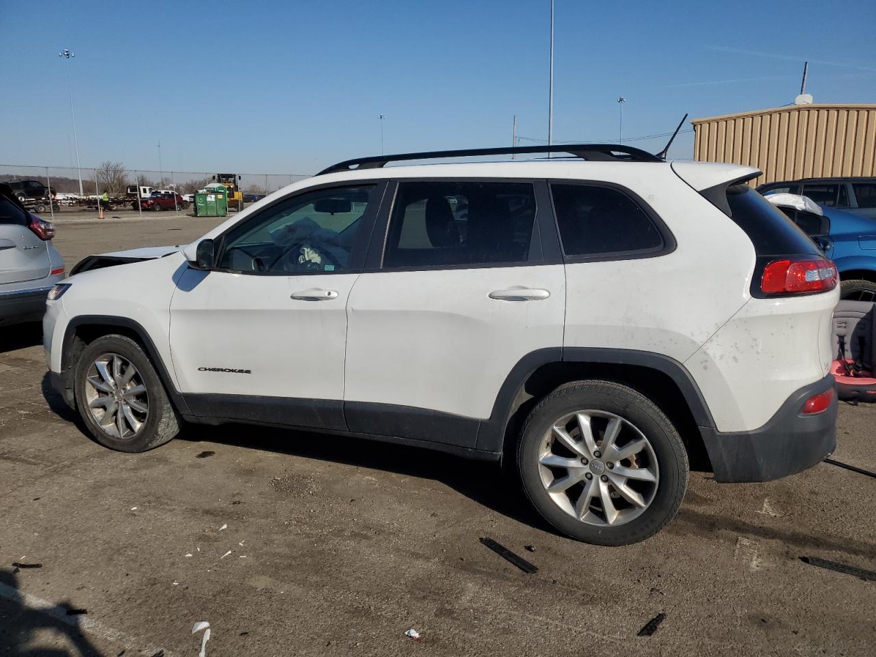 Photo 1 VIN: 1C4PJLCB5JD621187 - JEEP GRAND CHEROKEE 