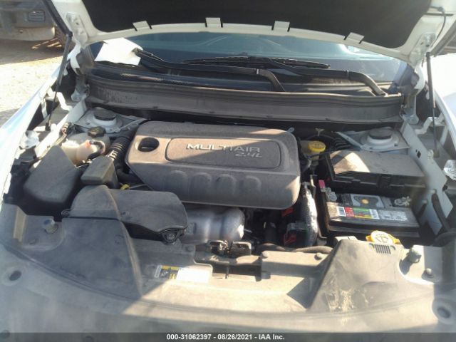 Photo 9 VIN: 1C4PJLCB6GW126929 - JEEP CHEROKEE 