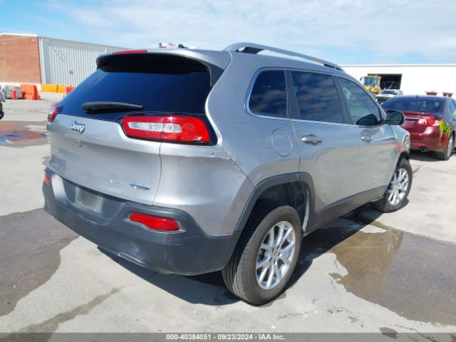 Photo 3 VIN: 1C4PJLCB6JD519039 - JEEP CHEROKEE 