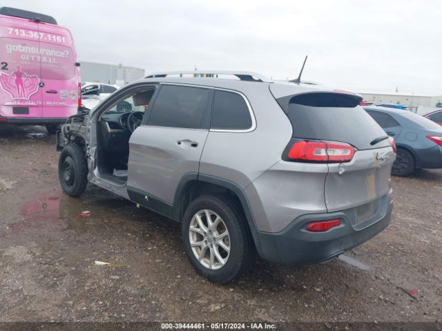 Photo 2 VIN: 1C4PJLCB6JD566300 - JEEP CHEROKEE 