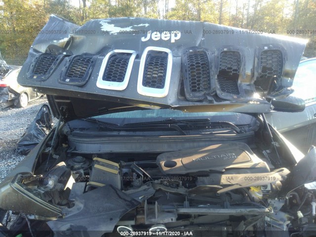 Photo 9 VIN: 1C4PJLCB7FW631862 - JEEP CHEROKEE 