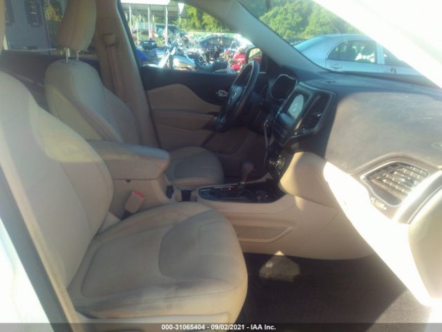 Photo 4 VIN: 1C4PJLCB7KD215249 - JEEP CHEROKEE 