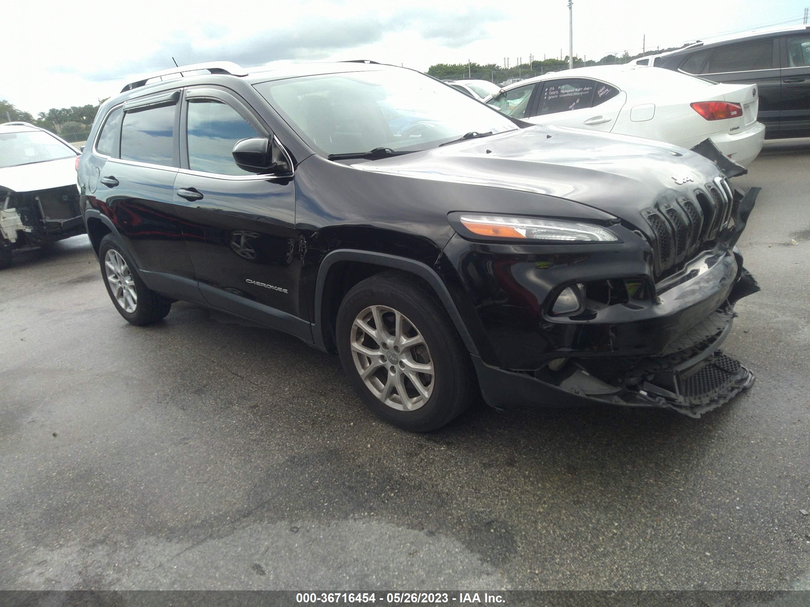 Photo 0 VIN: 1C4PJLCB8HW585753 - JEEP CHEROKEE 