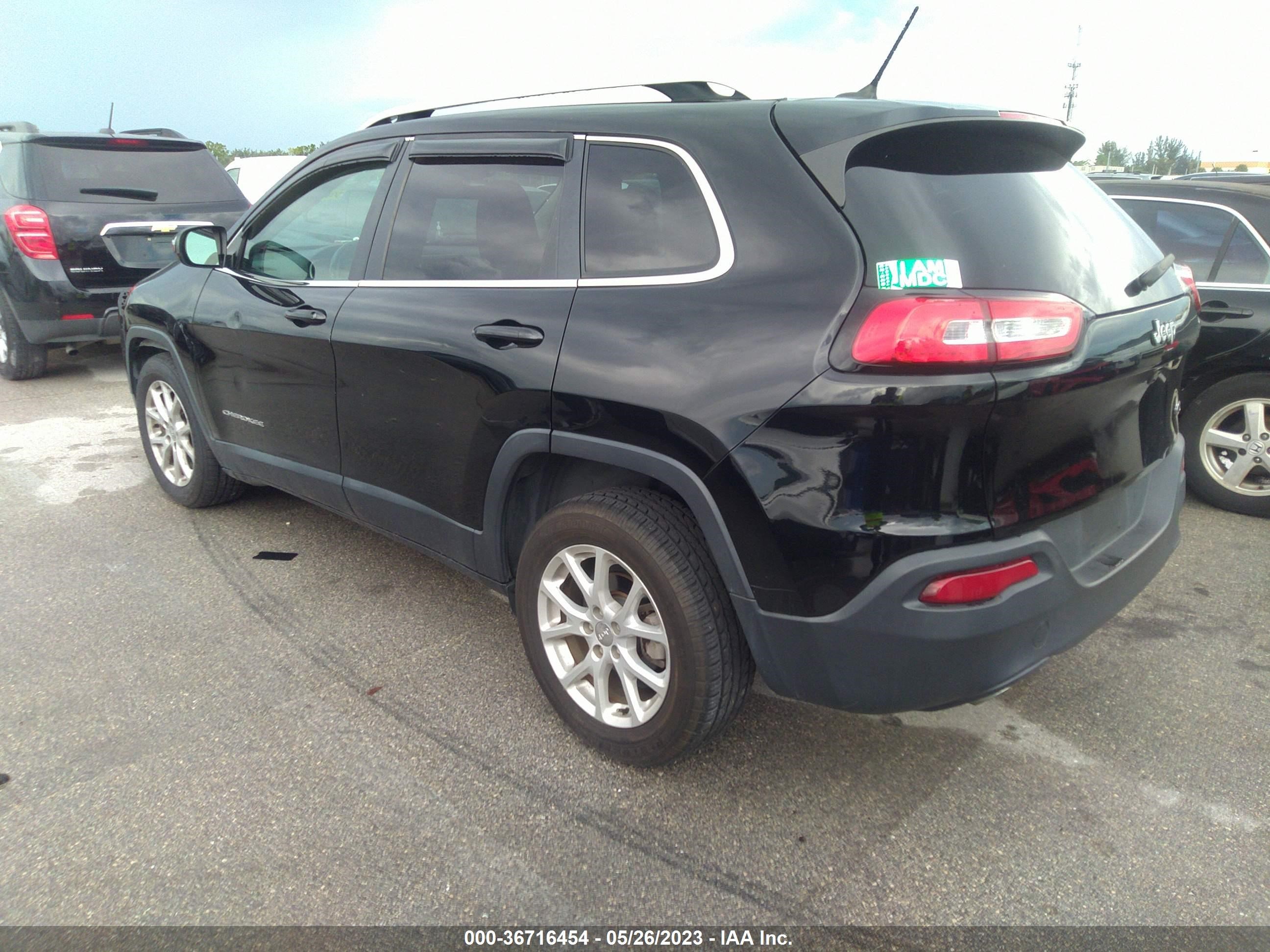 Photo 2 VIN: 1C4PJLCB8HW585753 - JEEP CHEROKEE 